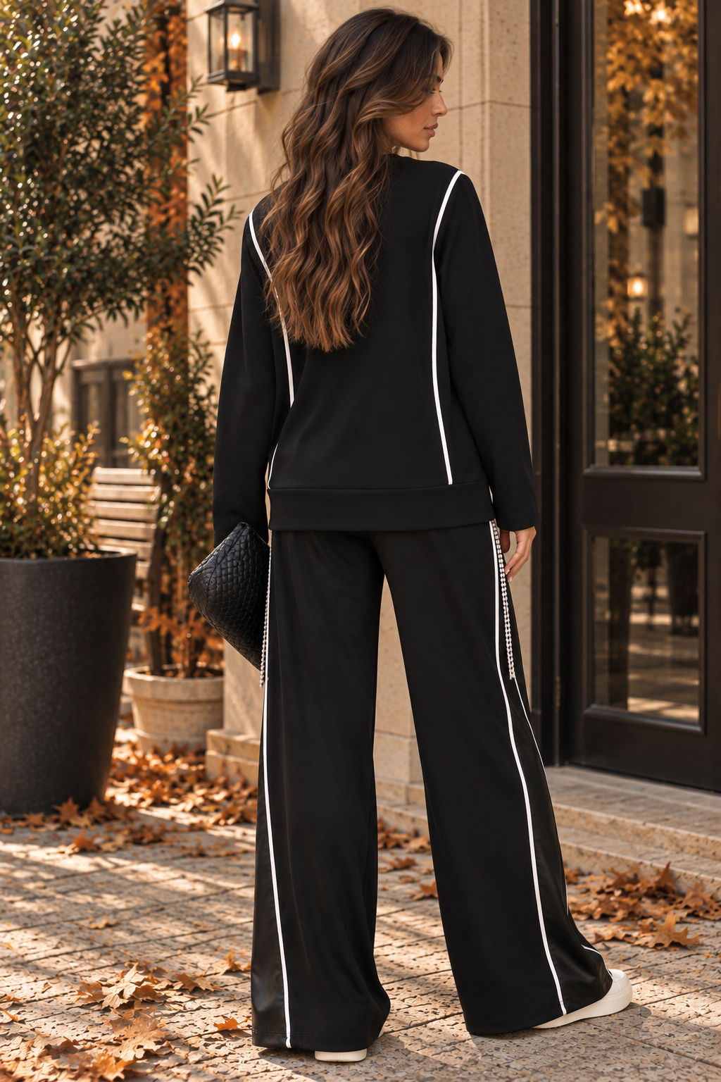 Black Contrast-Trim Set