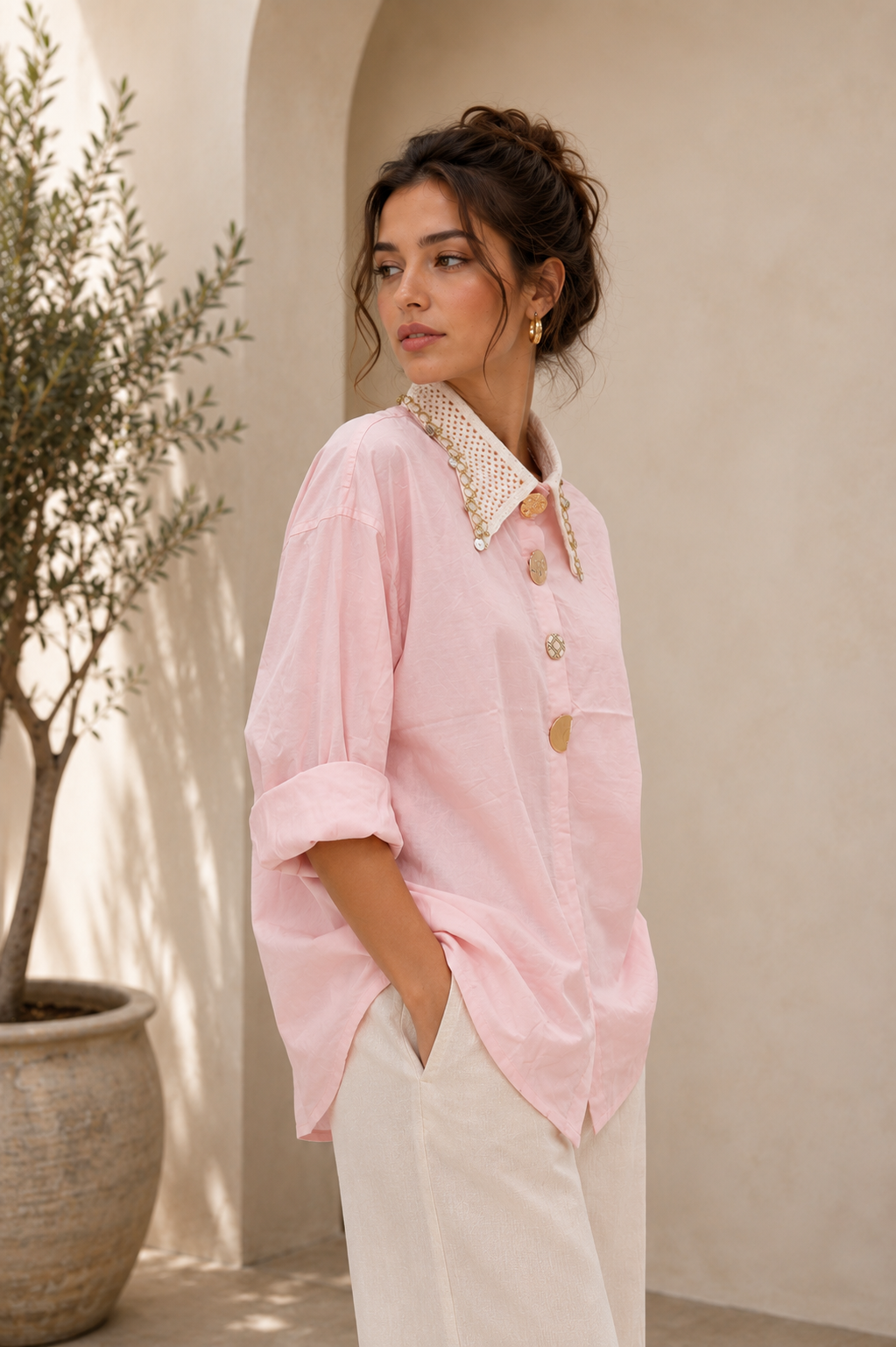 Linen with Crochet collar