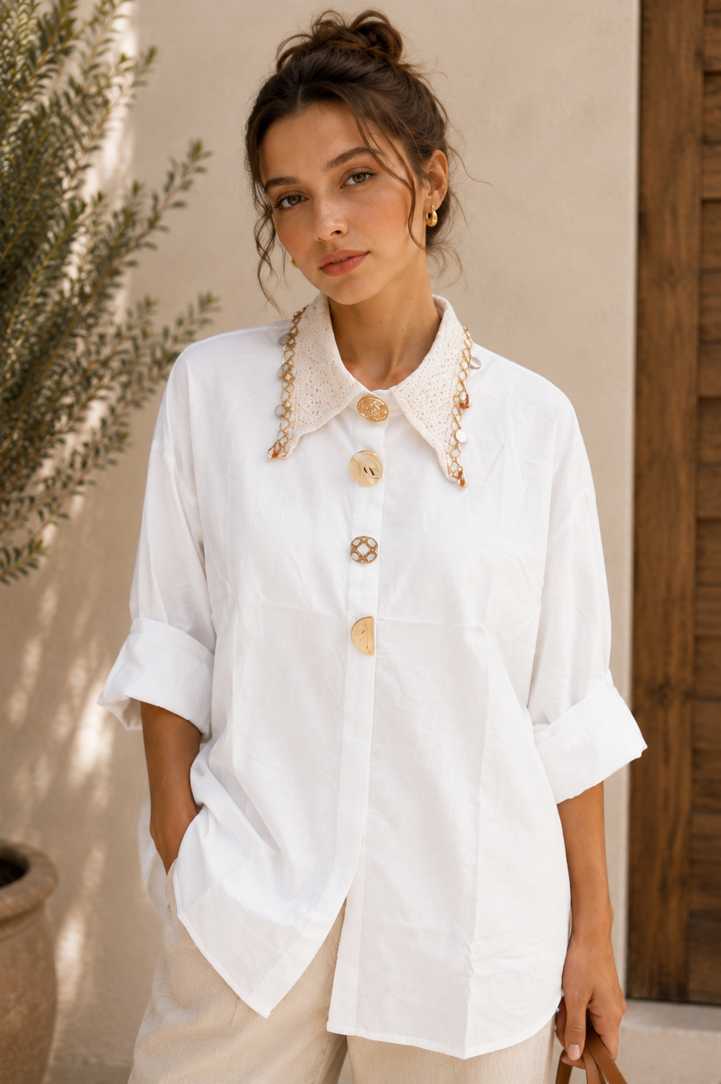 Linen with Crochet collar